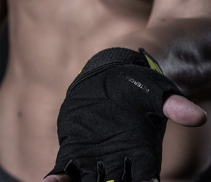 A. Training Gloves Pro